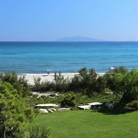 Lovely In Borgo With Shared Pool