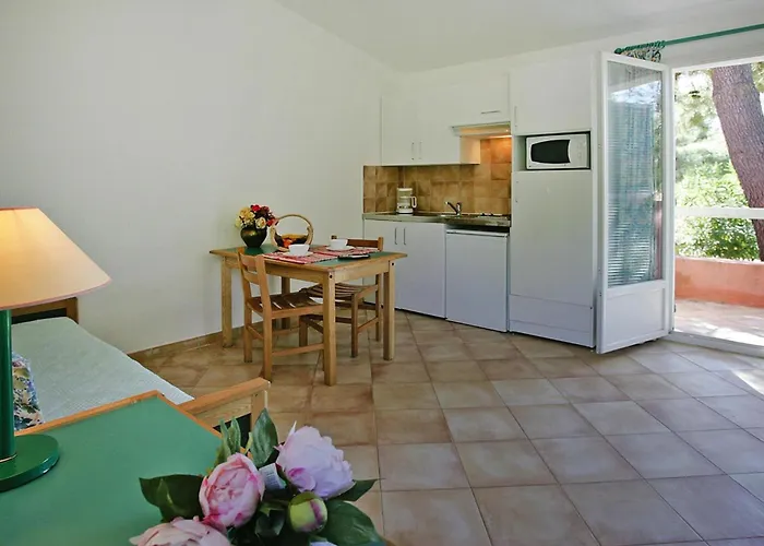 Lovely In With Shared Pool Apartmán Borgo (Corsica)